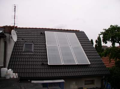 Solární pole k ohøevu TUV a pøitápìní v rodinném domku